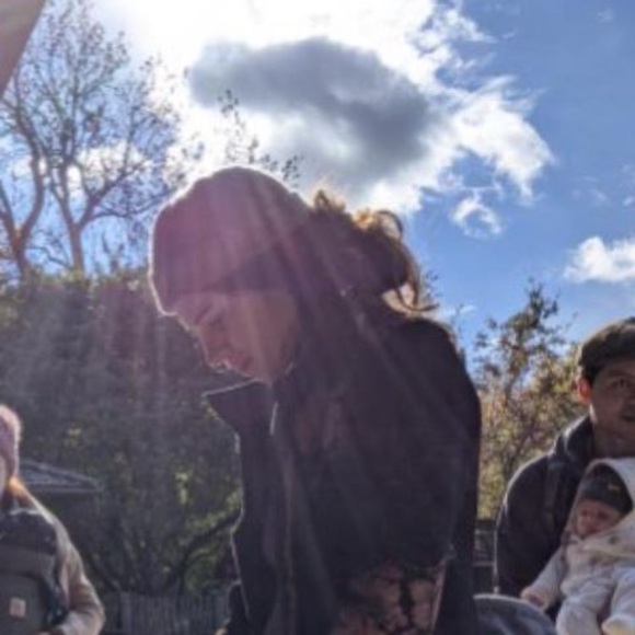 Meet your Posher, Myriam - Picture 1 of 1